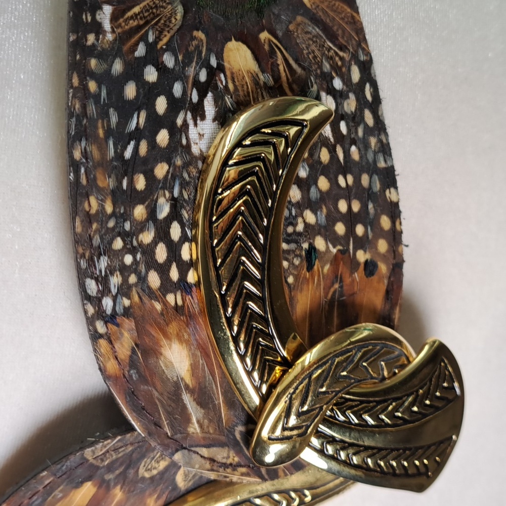 Peacock Feather Vintage 80’s Belt Gold Tone Clasp Genuine Peacock Adjustable - Picture 2 of 10